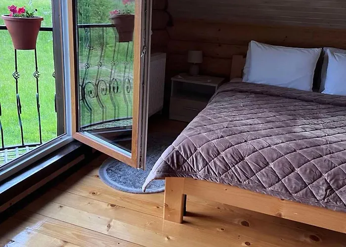 Vakantiehuis затишний двір Pilipets